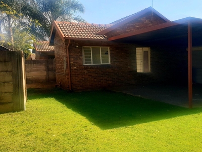 Townhouse – sectional For Sale in Highveld