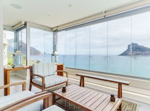 3 Bedroom Apartment To Let in Hout Bay Central