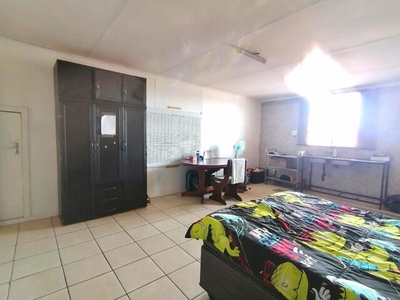 Apartment For Rent In Riverlea, Johannesburg
