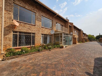 Apartment For Sale In Baillie Park, Potchefstroom