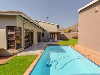 House For Rent In Greenside, Johannesburg