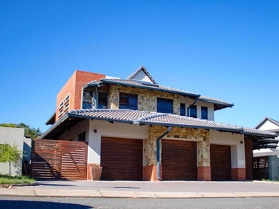 House For Rent In Meer En See, Richards Bay