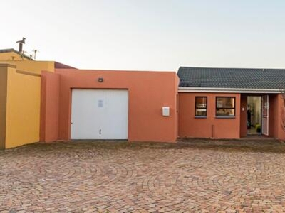 House For Rent In Northpine, Brackenfell