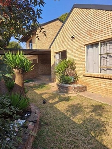 House For Rent In Thatchfield Cresent, Centurion
