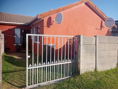 House For Sale In Grassy Park, Cape Town