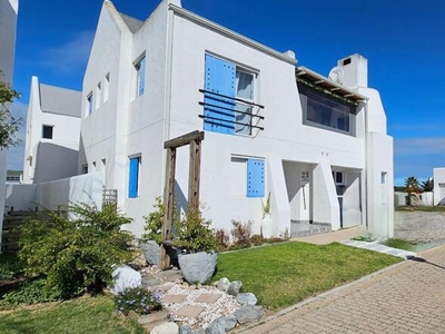 House For Sale In Lampiesbaai, St Helena Bay