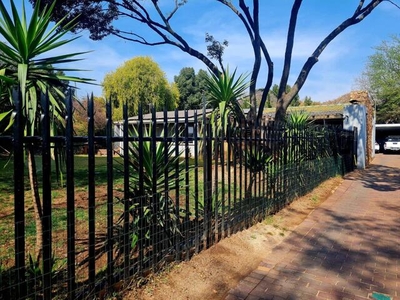 House For Sale In Robindale, Randburg