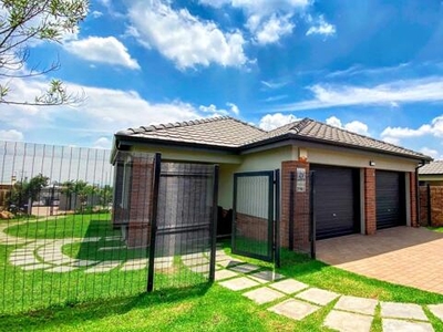 House For Sale In Ruimsig Ah, Roodepoort