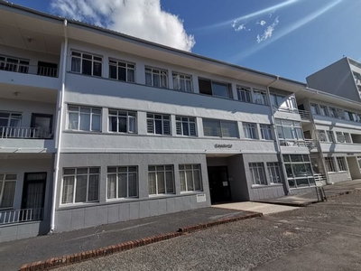 2 Bedroom Apartment For Sale in Paarl Central