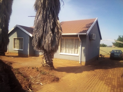 3 Bedroom House for sale in Tlhabane West