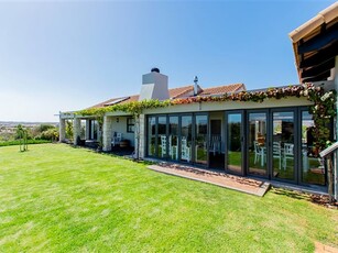 4 Bed House in Langebaan Country Estate