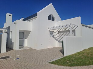 Beautifull, cozy two-bedroom family home in Da Gama Village!!!