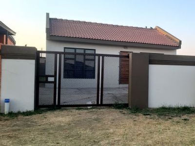 2 Bedroom House For Sale in Tsakane