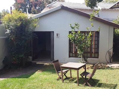 1 Bedroom Garden Cottage To Let in Craighall Park