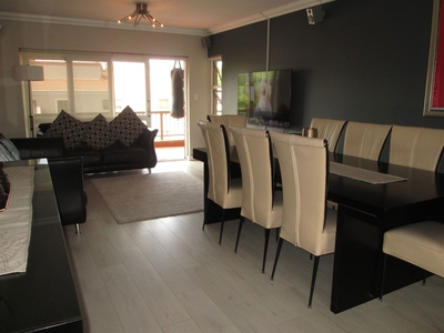 3 bedroom apartment to rent in Oaklands (Johannesburg)