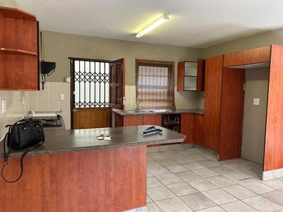 3 Bedroom Town House For Sale in Waterval East