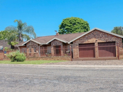 4 Bedroom House for sale in White River Ext 18 - 5 Duiker Street