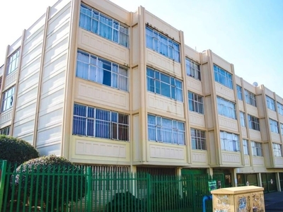 2 Bedroom Apartment in Benoni Central For Sale