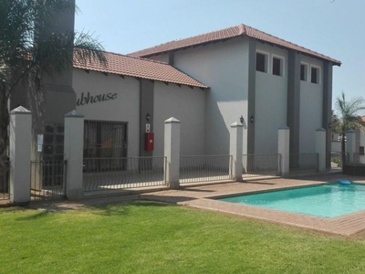 2 Bedroom apartment to rent in Glenvista, Johannesburg