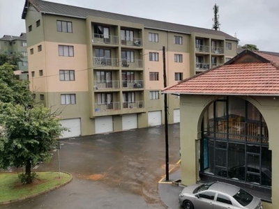 2 Bedroom flat to rent in Montclair, Durban