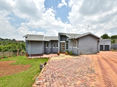 4 Bedroom House for Sale in Naturena