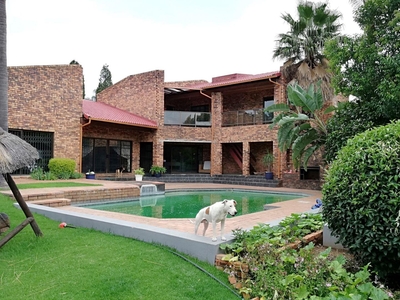 4 Bedroom House to rent in Douglasdale