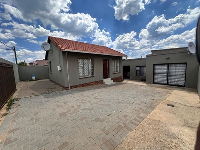 5 Bedroom House Sold in Cosmo City