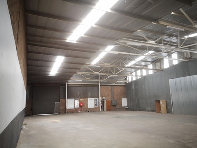 602m² Warehouse To Let in Jet Park