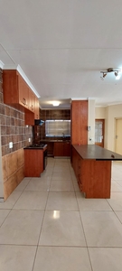 Beautiful 3 Bedrooms House For Sale In Orchards