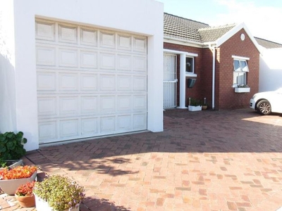 3 Bedroom house to rent in Pinelands, Cape Town