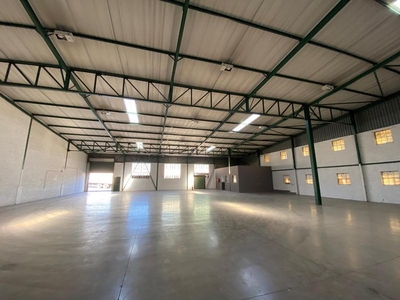 Large Warehouse / Distribution Centre With Office Space To Let In Midrand With Easy Access To N1 Highway