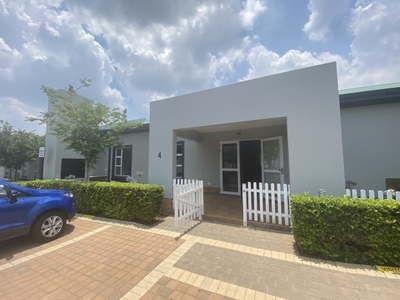 Townhouse For Sale in Modderfontein