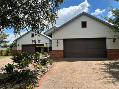 House for sale with 4 bedrooms, The Hills Game Reserve Estate, Pretoria