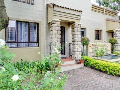 Investment property lease in place, sought after Lonehill Hill Village Estate