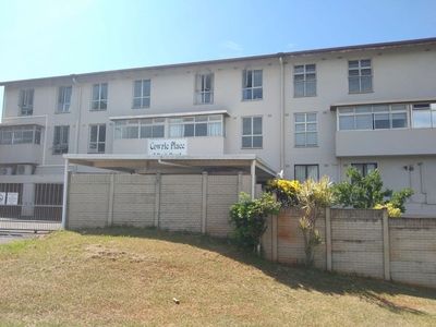 3 Bedroom Townhouse For Sale in Illovo Beach