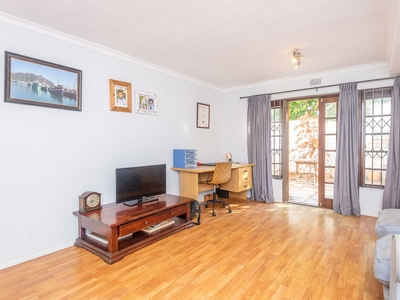 2 Bedroom Townhouse For Sale in Plumstead