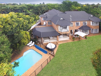 8 Bedroom Freehold For Sale in Fourways Gardens
