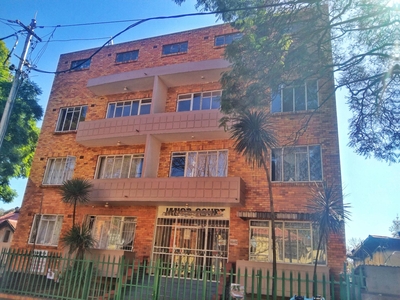 2 Bedroom Apartment to Rent in Yeoville - Property to rent -