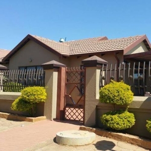 Low Cost Rdp Houses (0633378486), Tshepisong | RentUncle