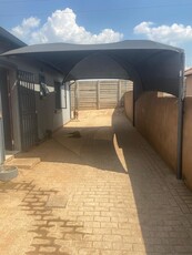 3 bedroom house to rent in Mahube valley