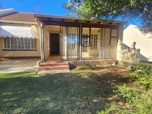1 Bed Townhouse in Glenvista