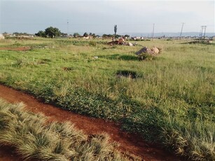 1.1 ha Land available in Moleleki