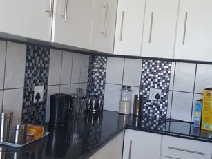 2 Bed Apartment in Kempton Park Central