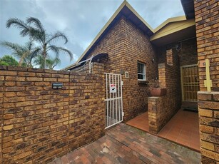 2 Bed Townhouse in Rangeview