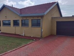 3 Bed House in Leondale