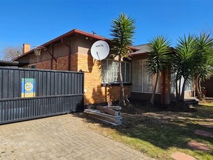 3 Bed House in Rosettenville