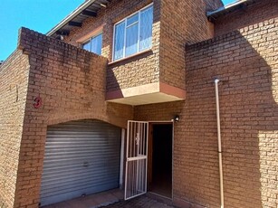 3 Bed Townhouse in Forest Hill