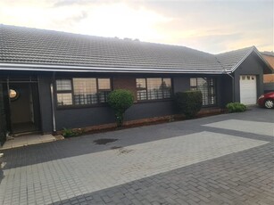 4 Bed House in Leondale