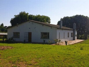 5.1 ha Farm in Magaliesburg