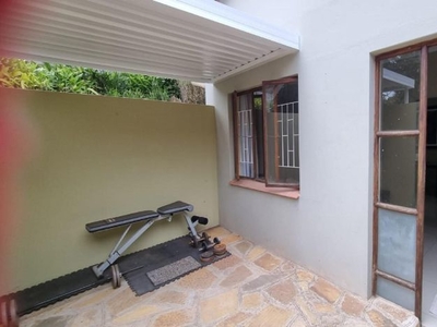 1 Bedroom cottage rented in Kloof